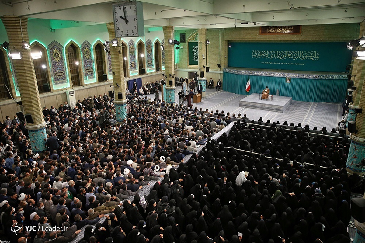 بازدید رهبر انقلاب از سی و چهارمین نمایشگاه بین‌المللی کتاب تهران
