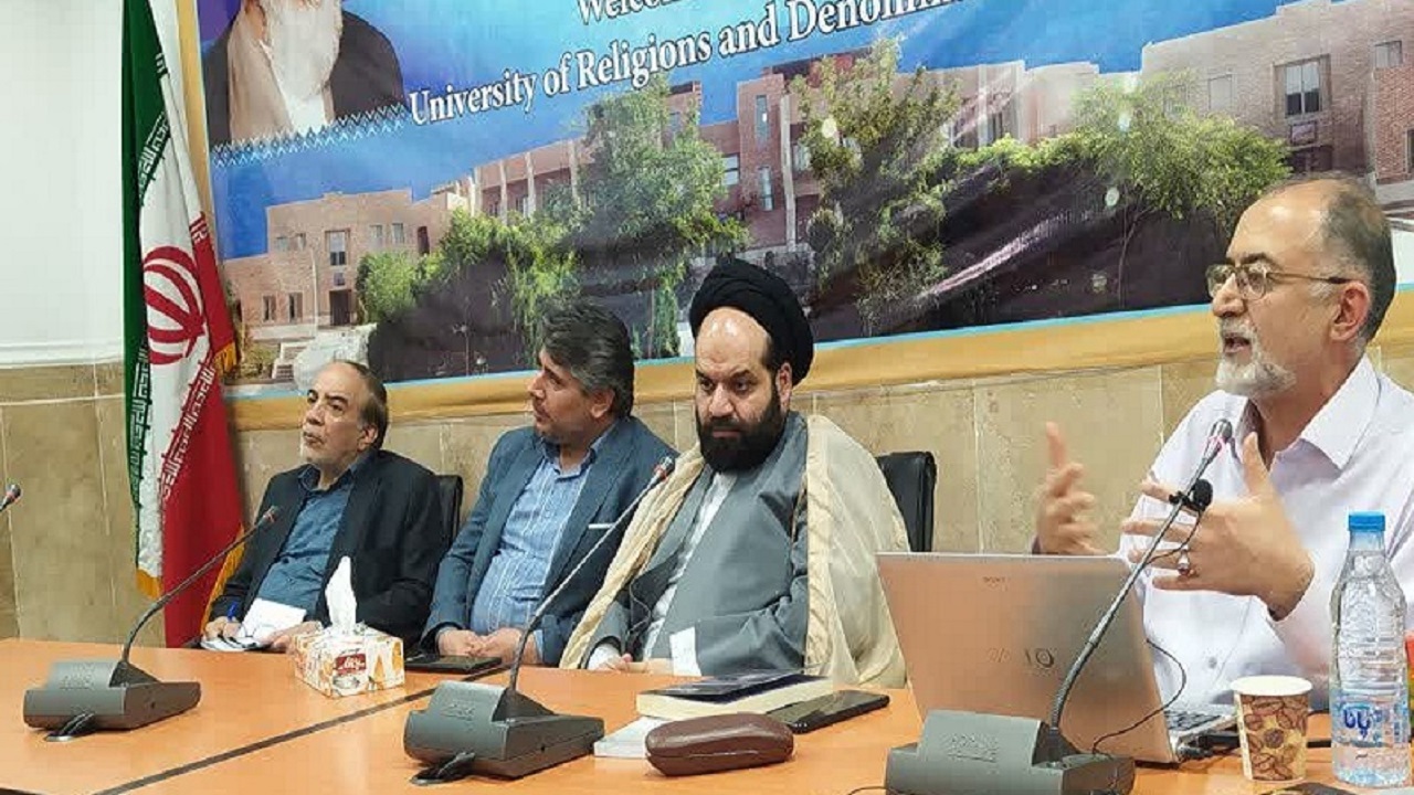 هر خانه باید یک میز رسانه داشته باشد
