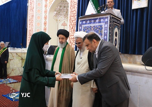 تجلیل از معلمان برتر استان