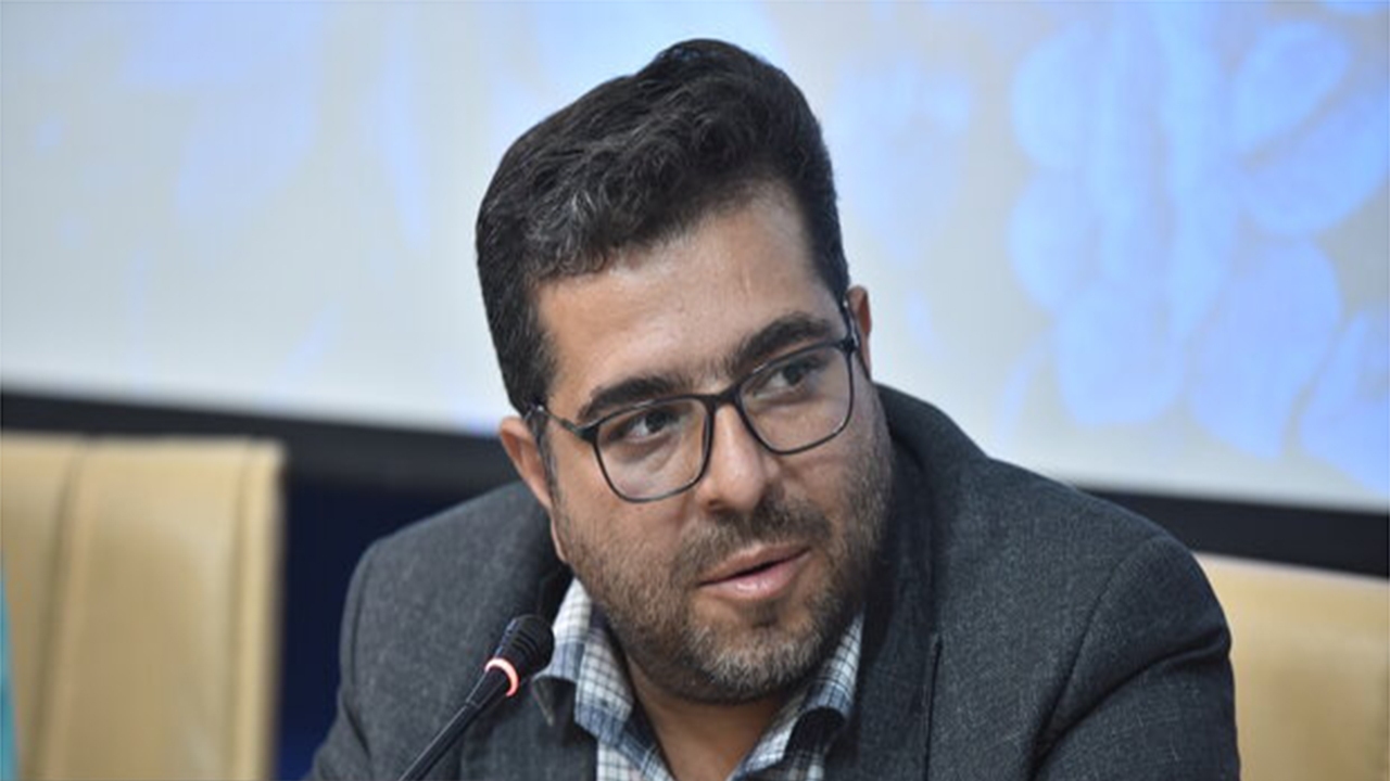 تدوین سند تحول هنری فارس با محوریت آثار و ادبیات پایداری