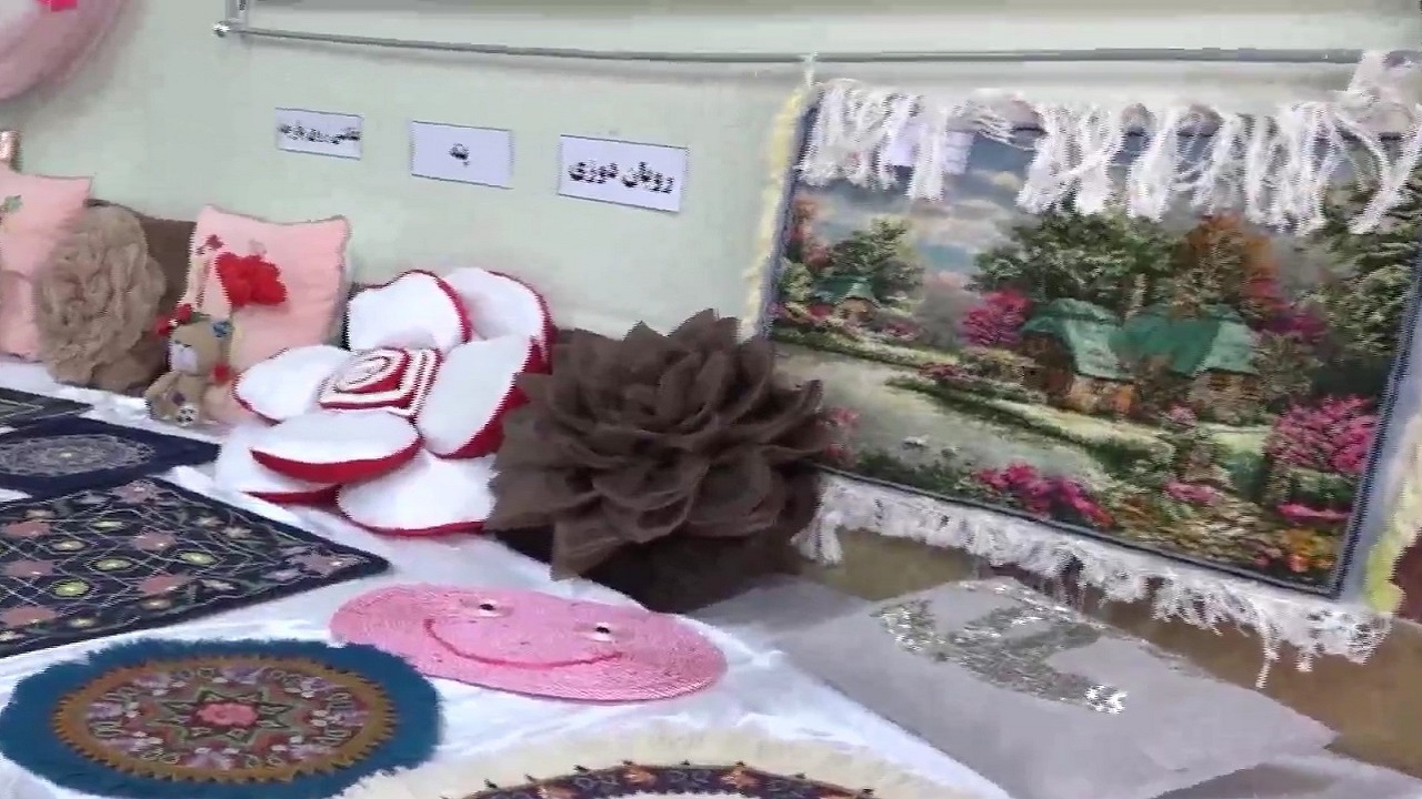 برپایی نمایشگاه مشاغل دانش آموزی در آذرشهر
