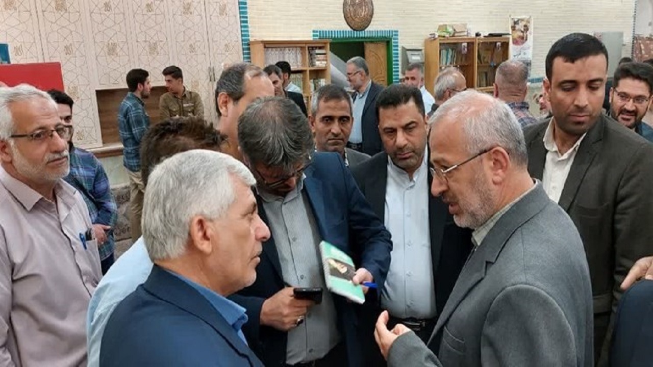 استاندار قم پیگیر مشکلات مردم دستجرد شد
