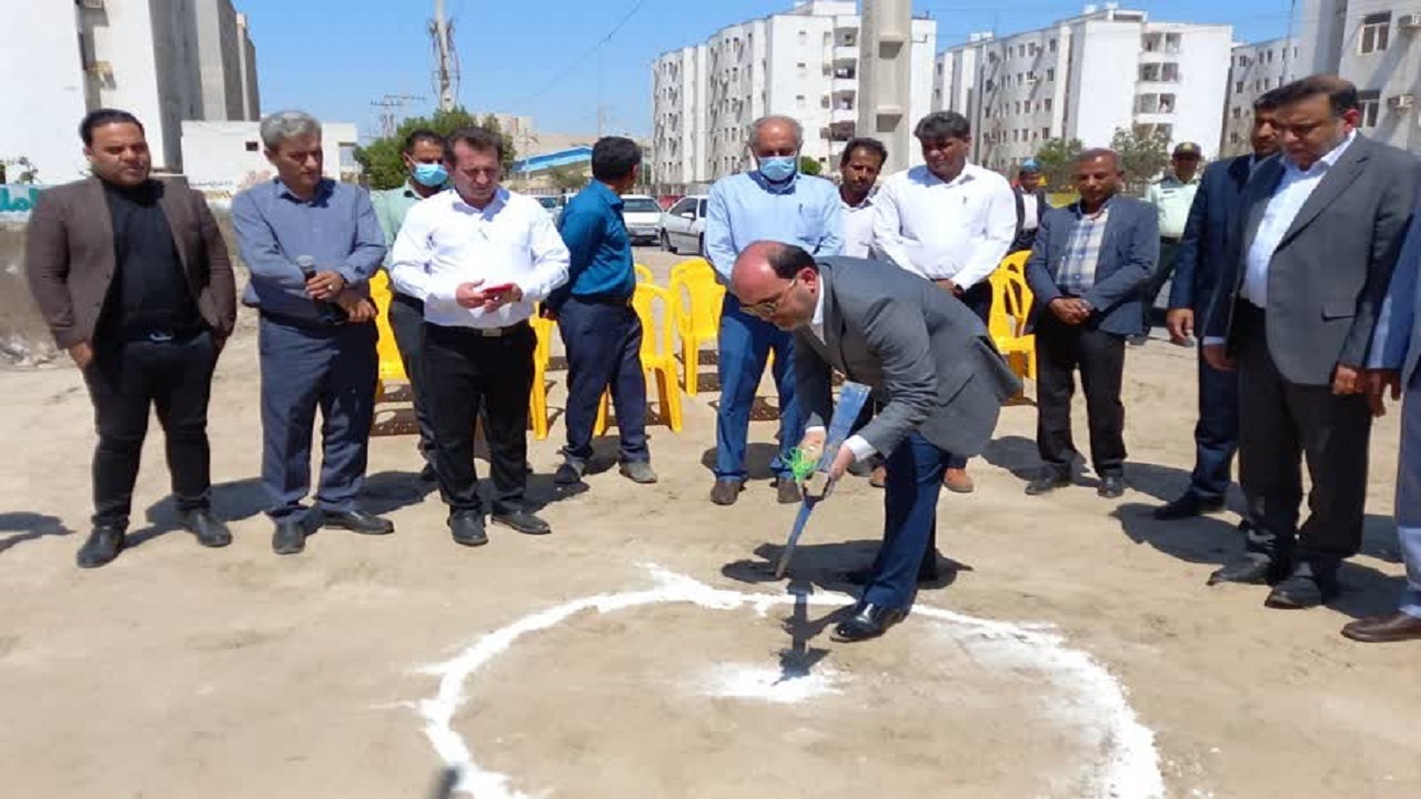 آغاز ساخت مدرسه ۱۸ کلاسه در بندرعباس