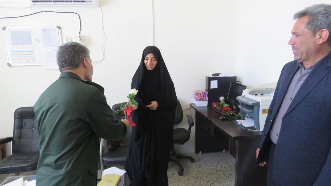اهدای گل