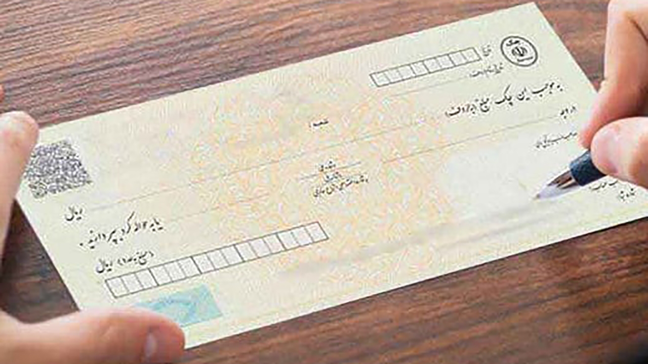 وقتی سختگیری‌های بانکی صدای نماینده مجلس را نیز درمی‌آورد + فیلم