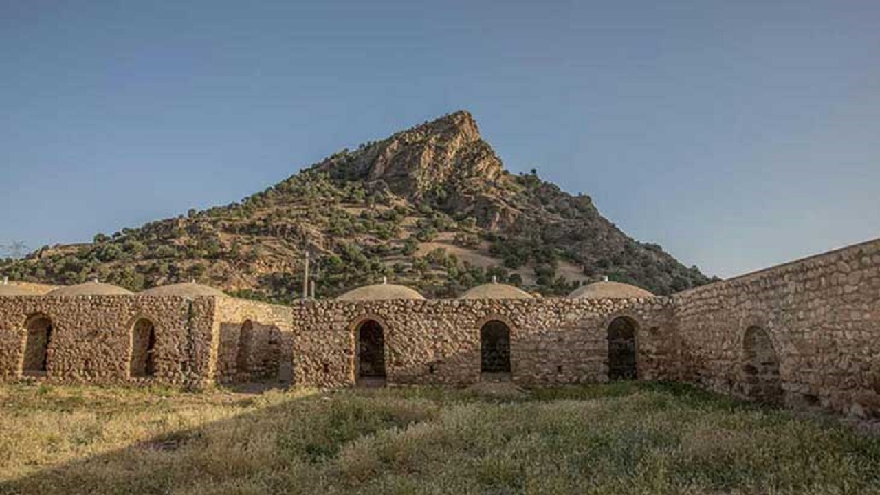 آثار به جامانده از دوران قاجار خرم آباد در آستانه تخریب + فیلم