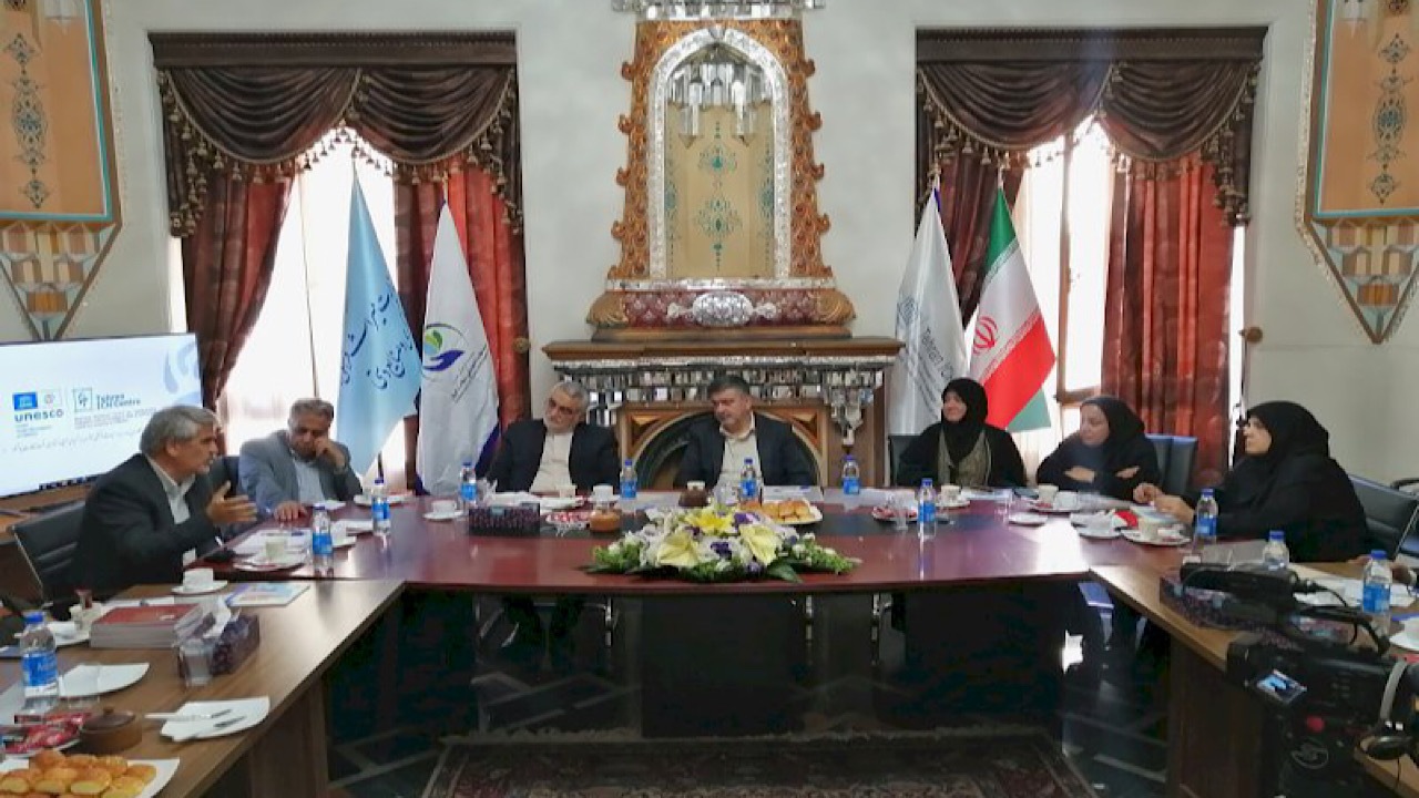 صنایع‌دستی خانواده‌محور است