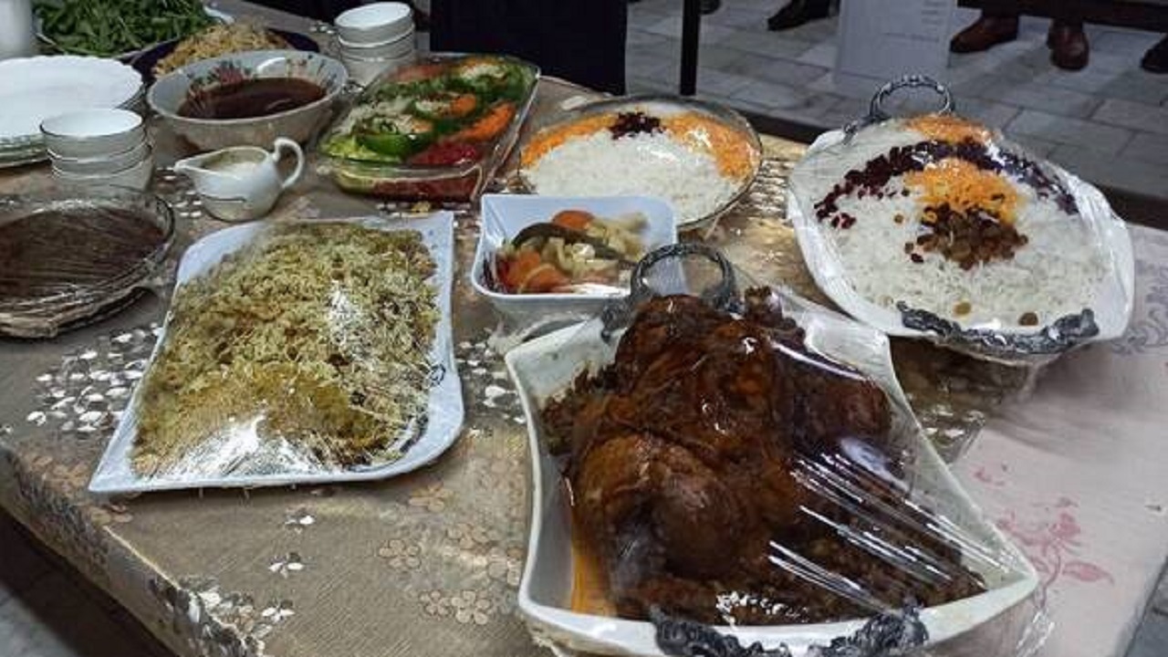 رقابت دانش آموزان لیککی در جشنواره و نمایشگاه غذای سالم