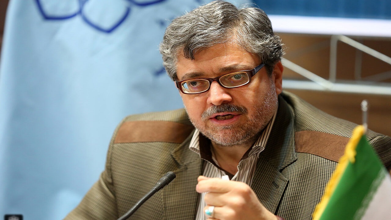 قلندر سکان شهرداری مشهد را در دست گرفت