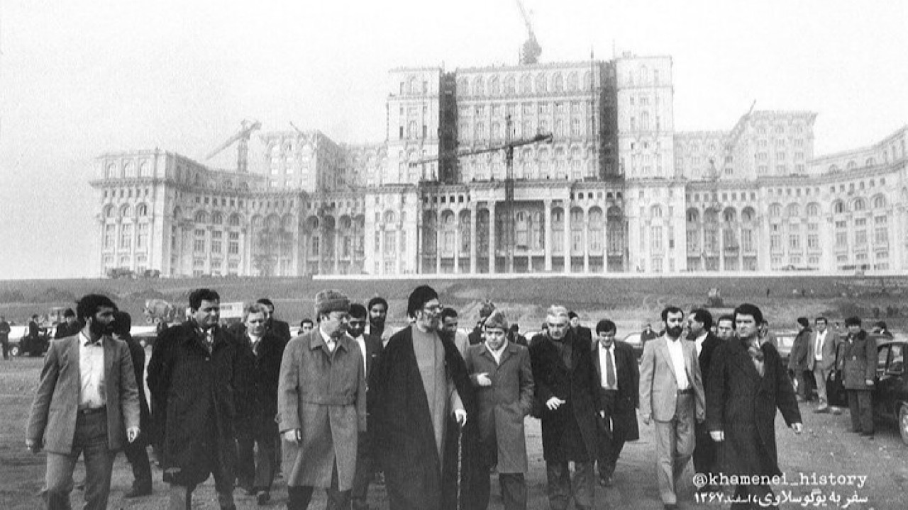بازخوانی سفر مقام معظم رهبری به سارایوو و بازدید از کتابخانه غازی خسروبیگ