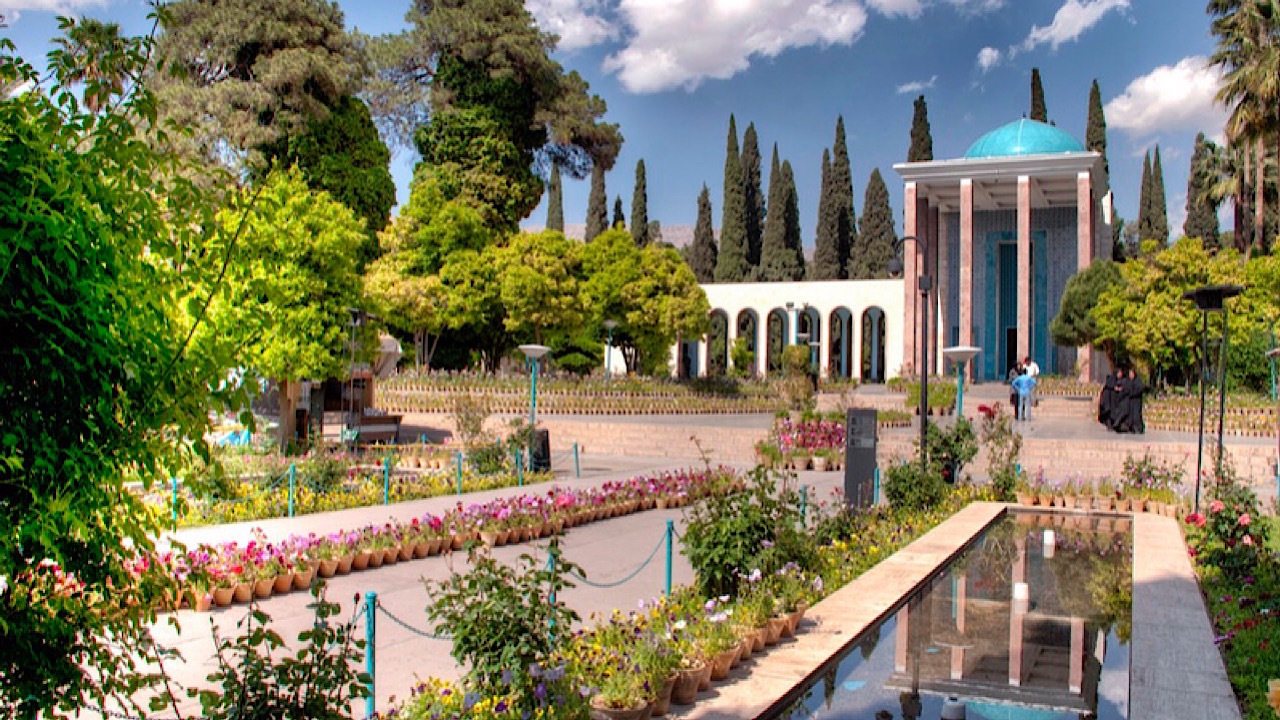 بوستان و گلستان سعدی در تاجیکستان اهمیت زیادی دارد
