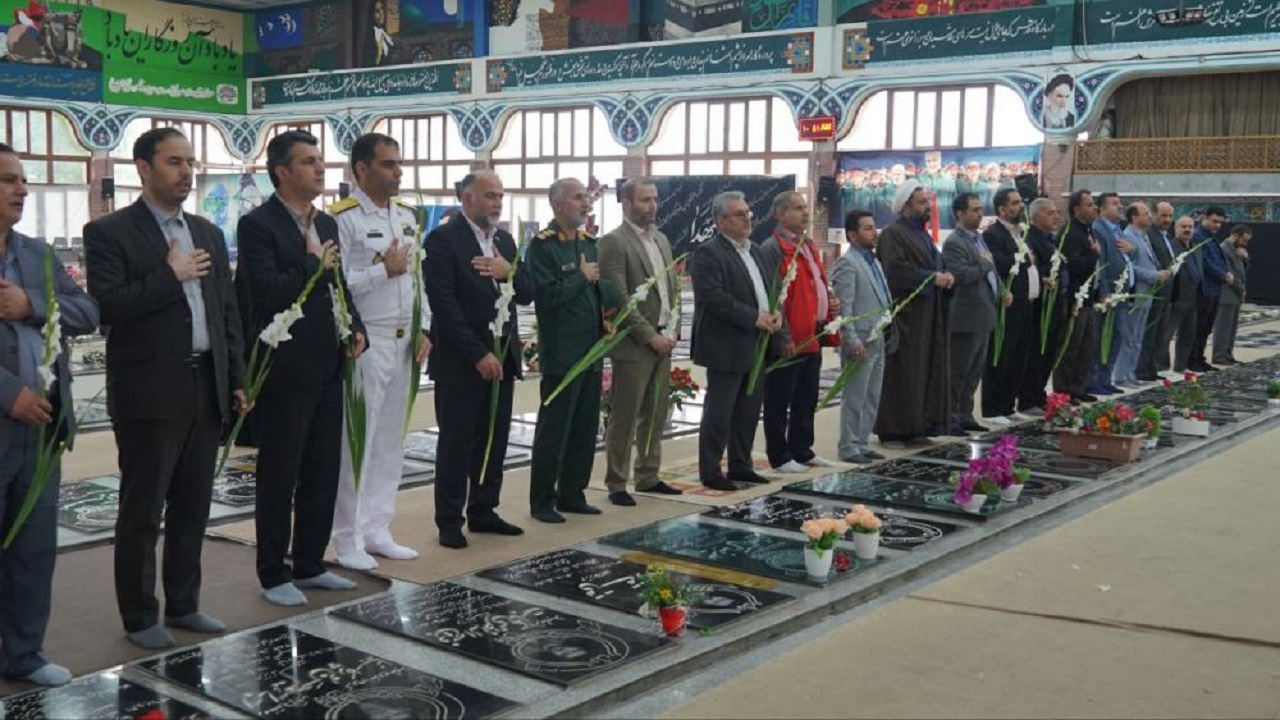 آغاز به کار سرپرست فرمانداری رشت با زیارت مزار شهدا