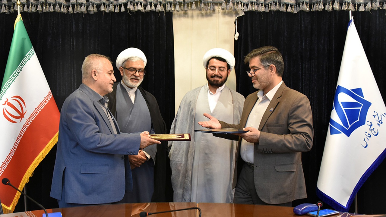 امضای تفاهم‌نامه همکاری بین دانشگاه سلمان فارسی کازرون و دانشگاه خلیج فارس بوشهر