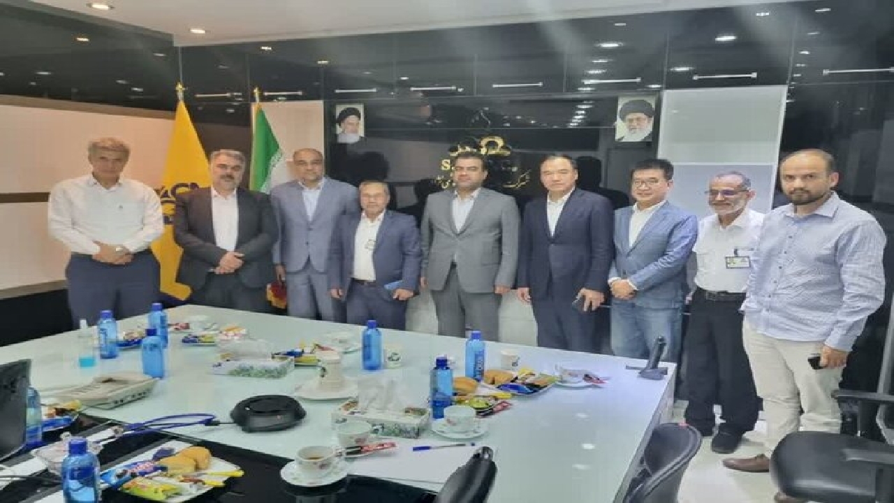 سرمایه‌گذاران چینی ظرفیتهای اقتصادی خراسان رضوی را بررسی کردند