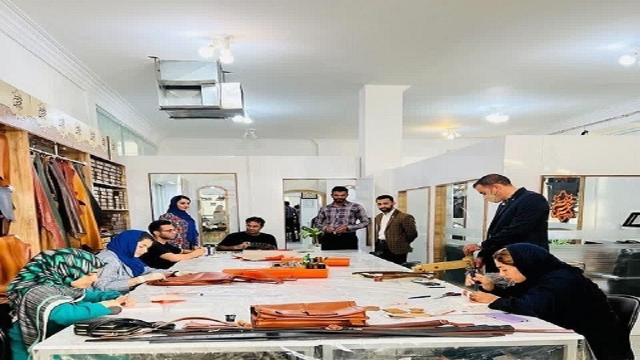 دوره‌های آموزش صنایع دستی در طبس برگزار شد
