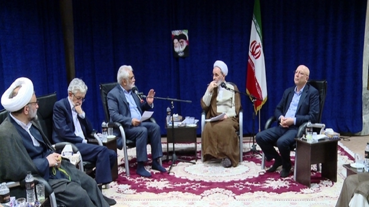 تعاملات حوزه و دانشگاه در راستای رفع خلأ‌های موجود است