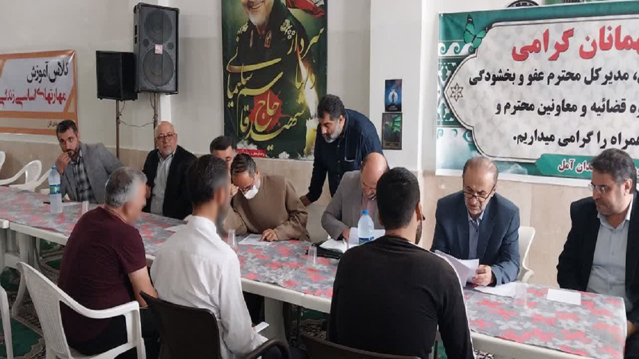 بررسی پرونده‌ زندانیان جامانده از عفو عمومی