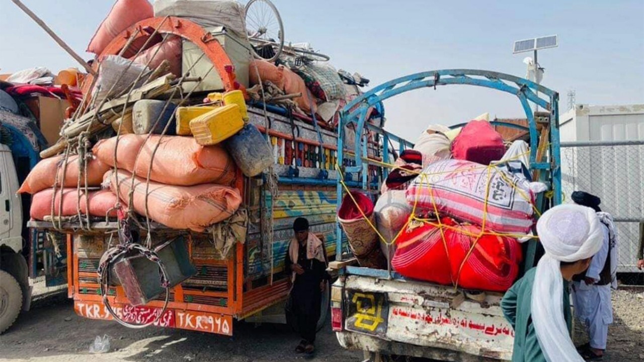 بازگشت صدها مهاجر افغانستانی از پاکستان