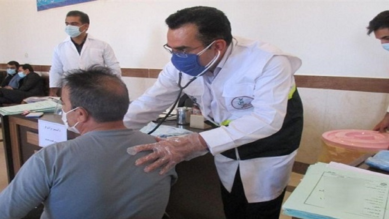 بهره مندی اهالی روستای سرتنگ بیدک از خدمات پزشکی رایگان