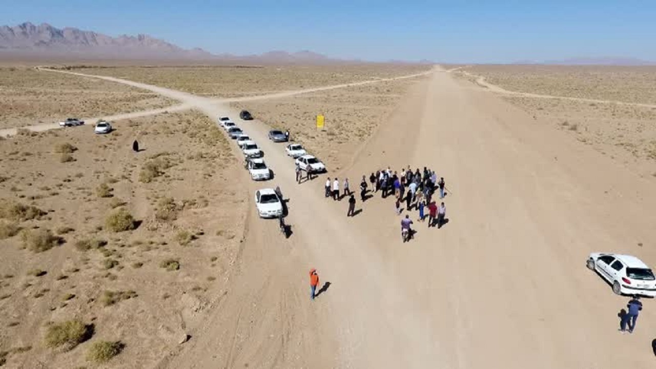 آغاز عملیات احداث جاده سیروس آباد بافق تا پایان اردیبهشت ماه