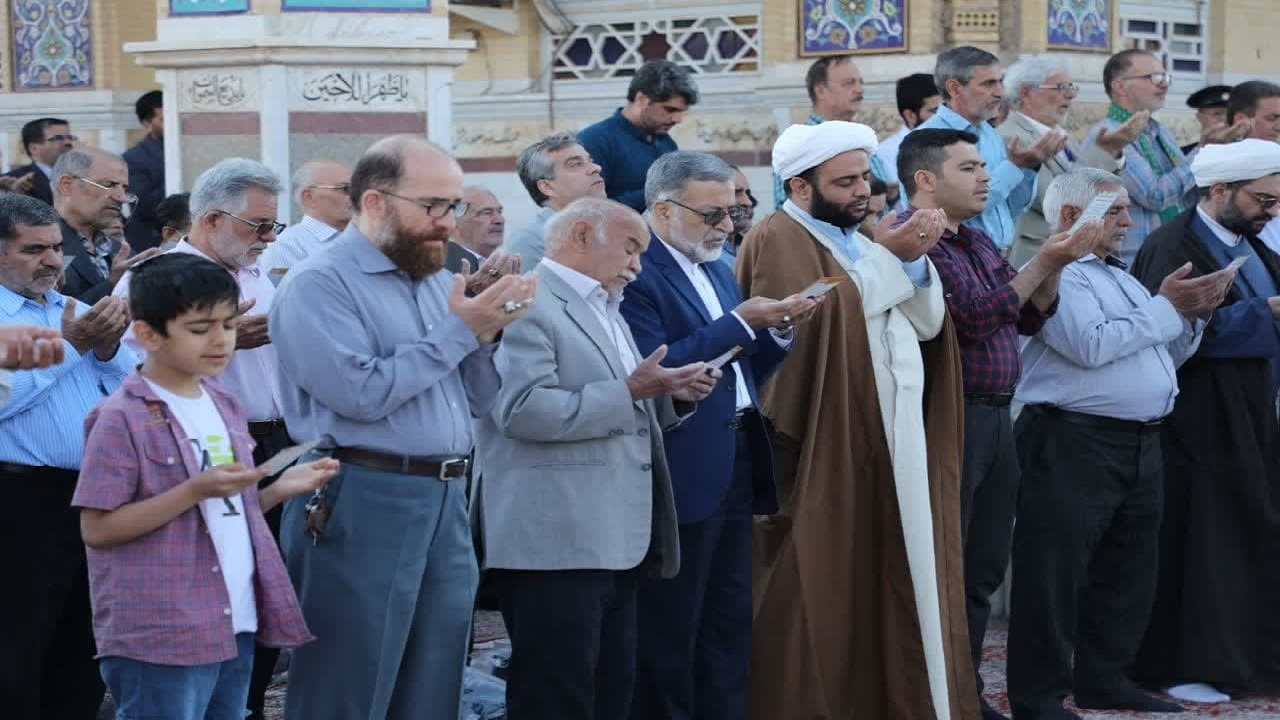 اقامه نماز عید سعید فطر در یزد
