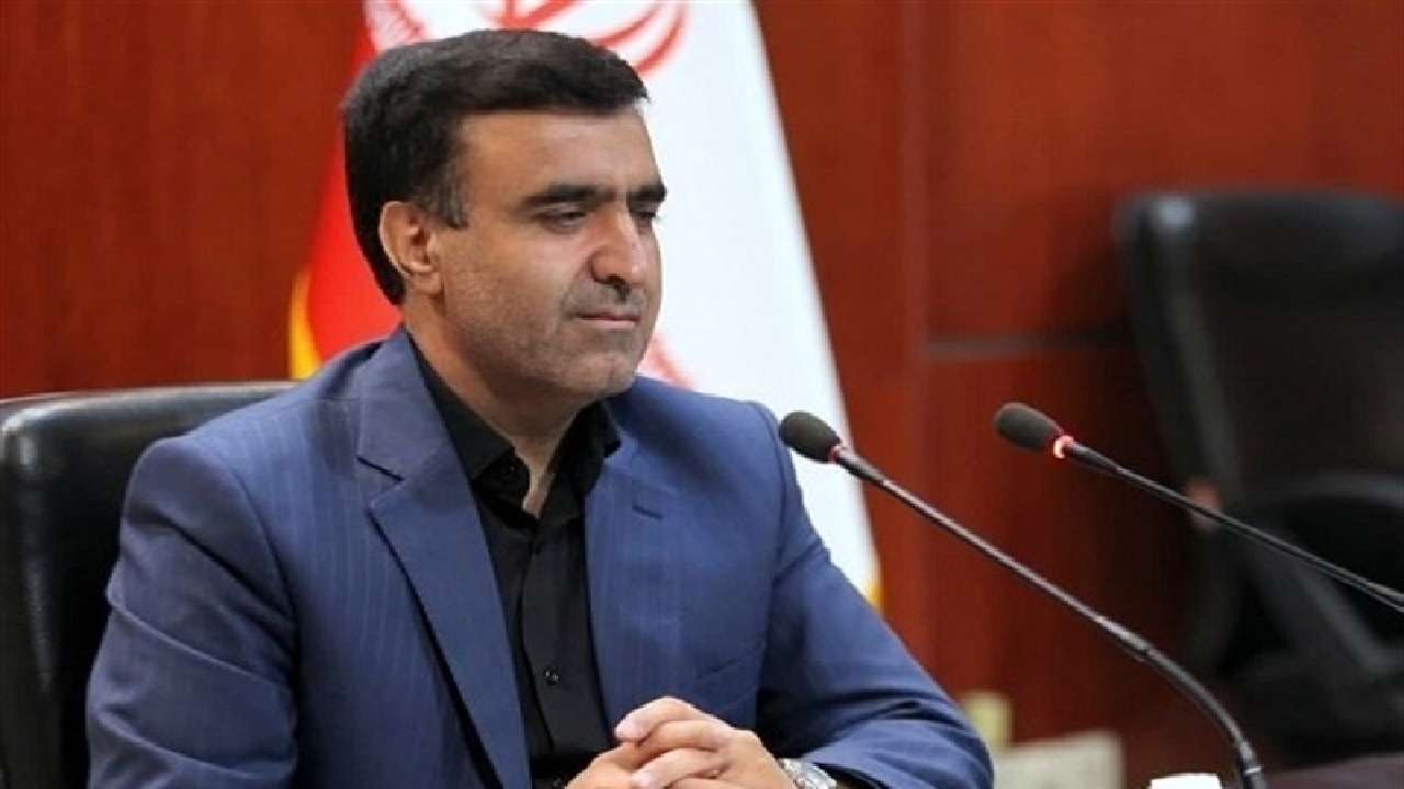 نباید اجازه دهیم پلاستیک‌ها فضای شهر را زشت کنند