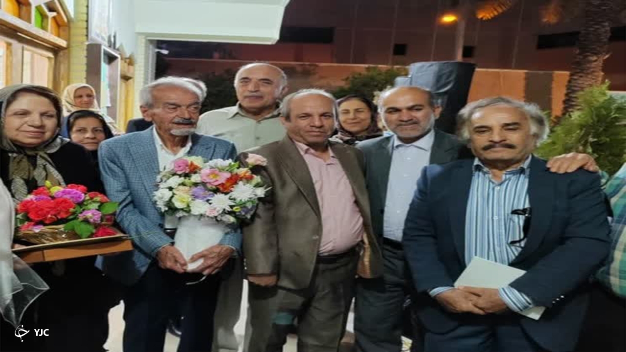از خدمات ۶۰ ساله رحیم هودی تجلیل شد