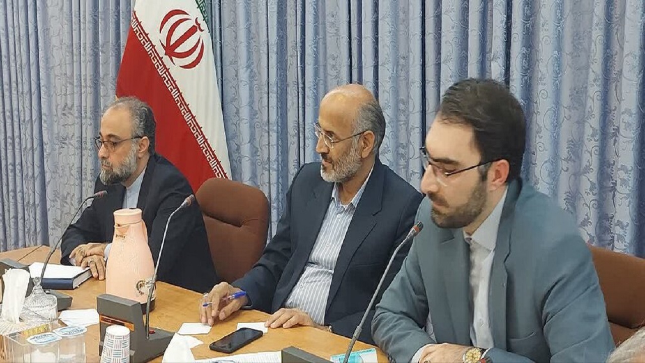 نقش اثرگذار مبارزه با قاچاق کالا در رشد تولید/ اتخاذ تدابیر همه‌جانبه برای مبارزه با قاچاق کالا ضروری است