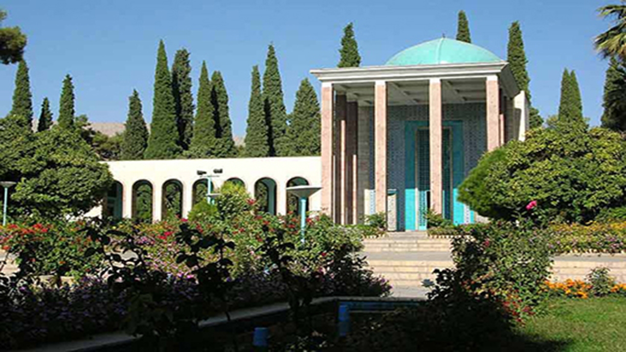 بدهی؛ کار را به قطع آب در آرامگاه سعدی کشاند؟!
