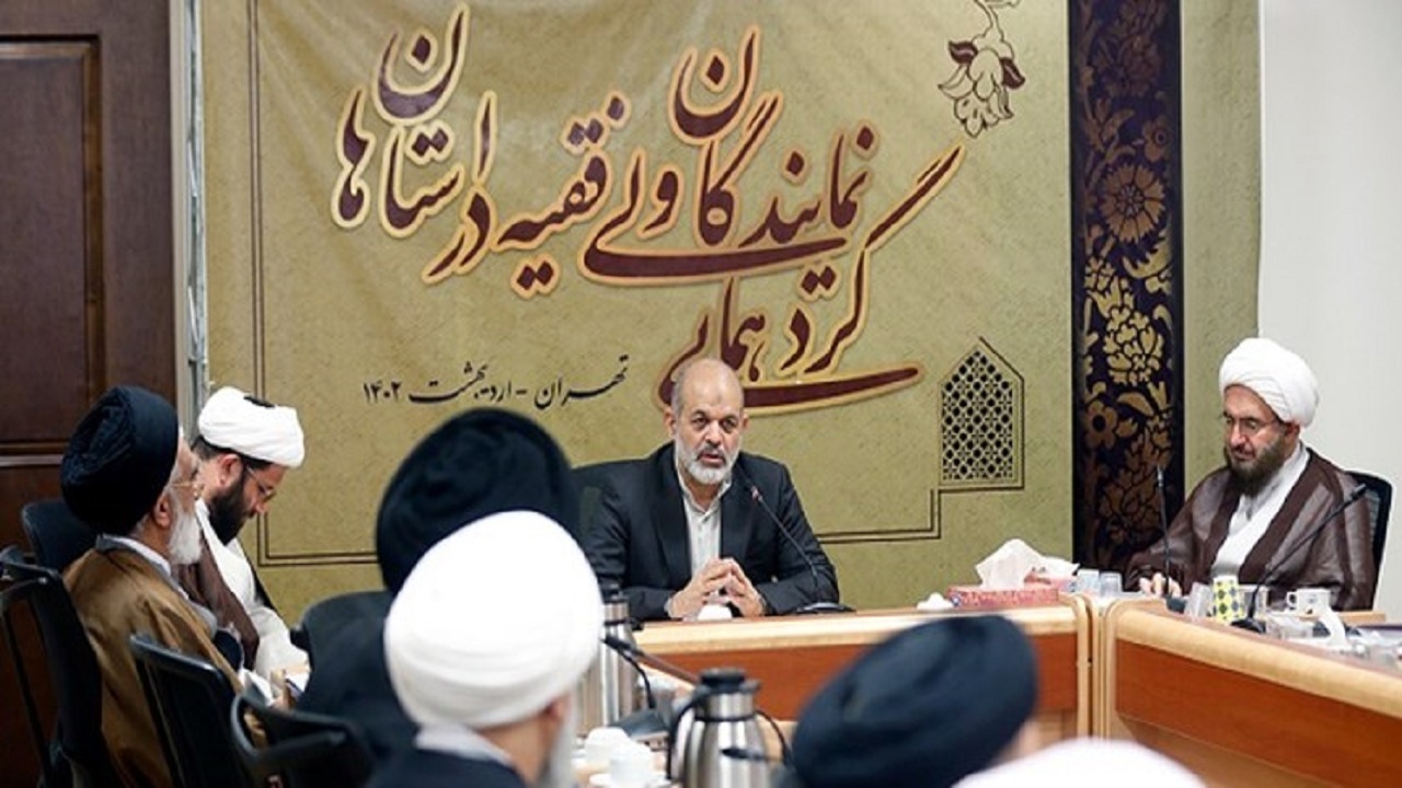 دشمنان تلاش می‌کنند تا اقدامات دولت دیده نشود