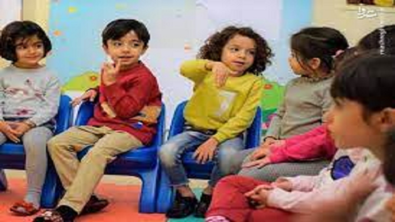 حضانت ۱۷ کودک و نوجوان به خانواده‌های اردبیلی واگذار شد