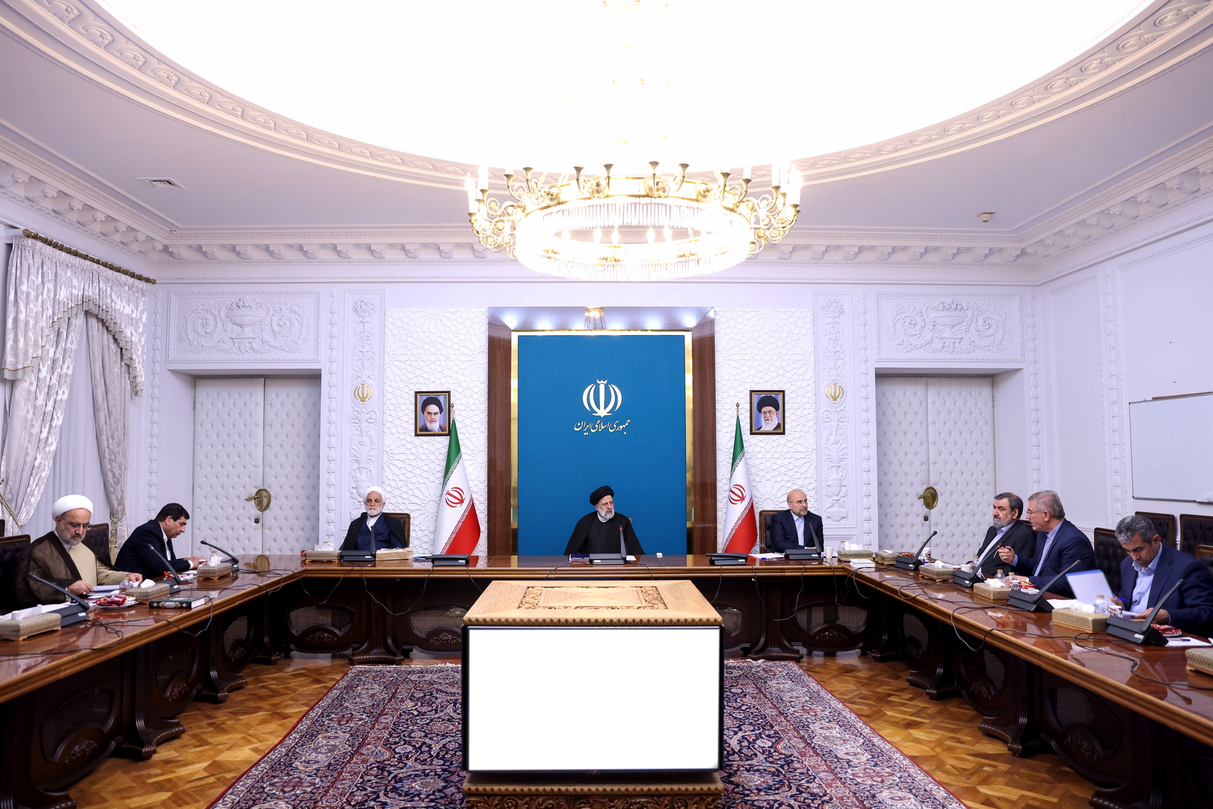 شورای‌عالی هماهنگی سران قوا به منظور ادامه بررسی پیش‌نویس اصلاحات ساختار تشکیل جلسه داد