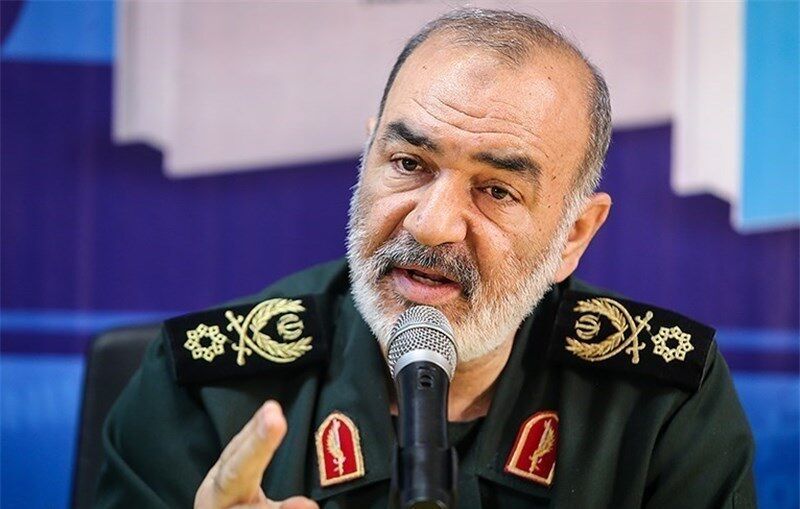 فرمانده کل سپاه پاسداران درگذشت پدر شهیدان ضیایی را تسلیت گفت