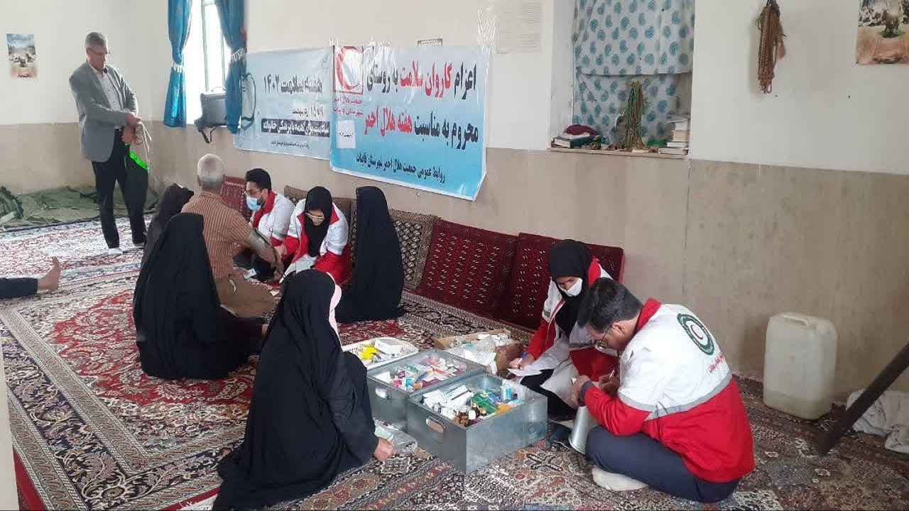 اعزام کاروان سلامت به مناطق محروم قاین/ ۷۰ بیمار خدمات گرفتند