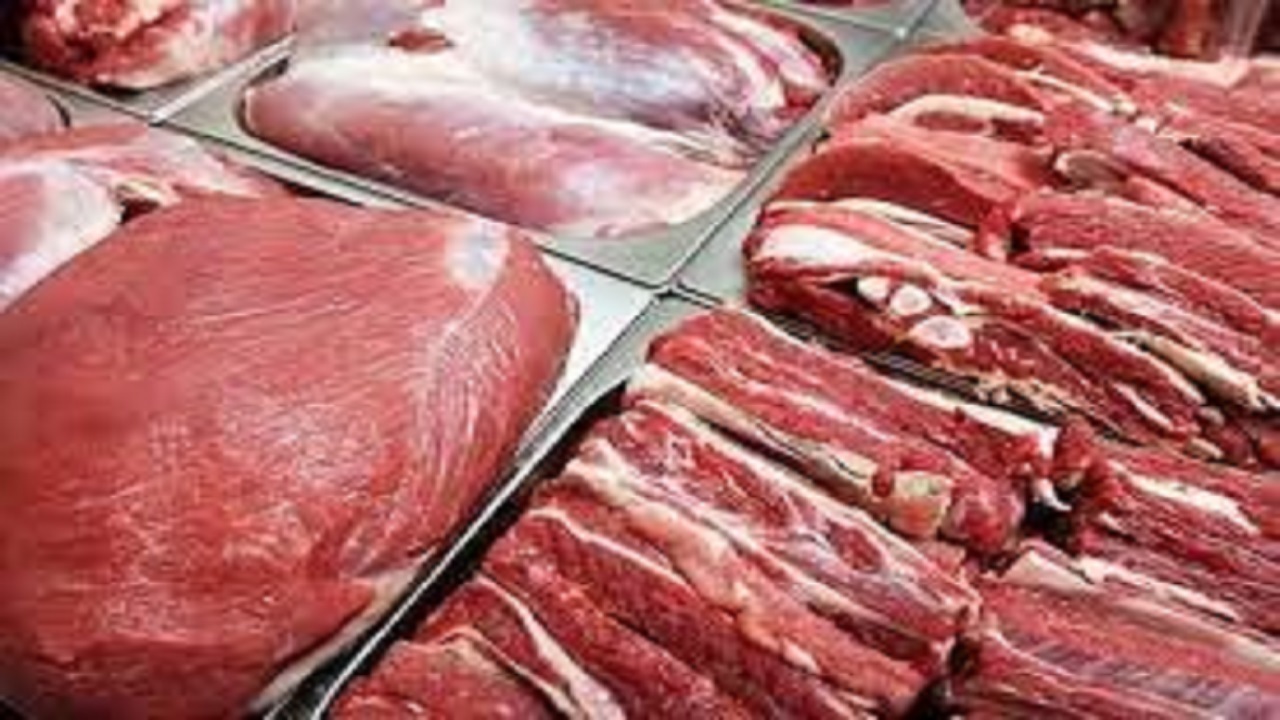 کاهش قیمت گوشت گرم گوساله در بازارهای روز کرج