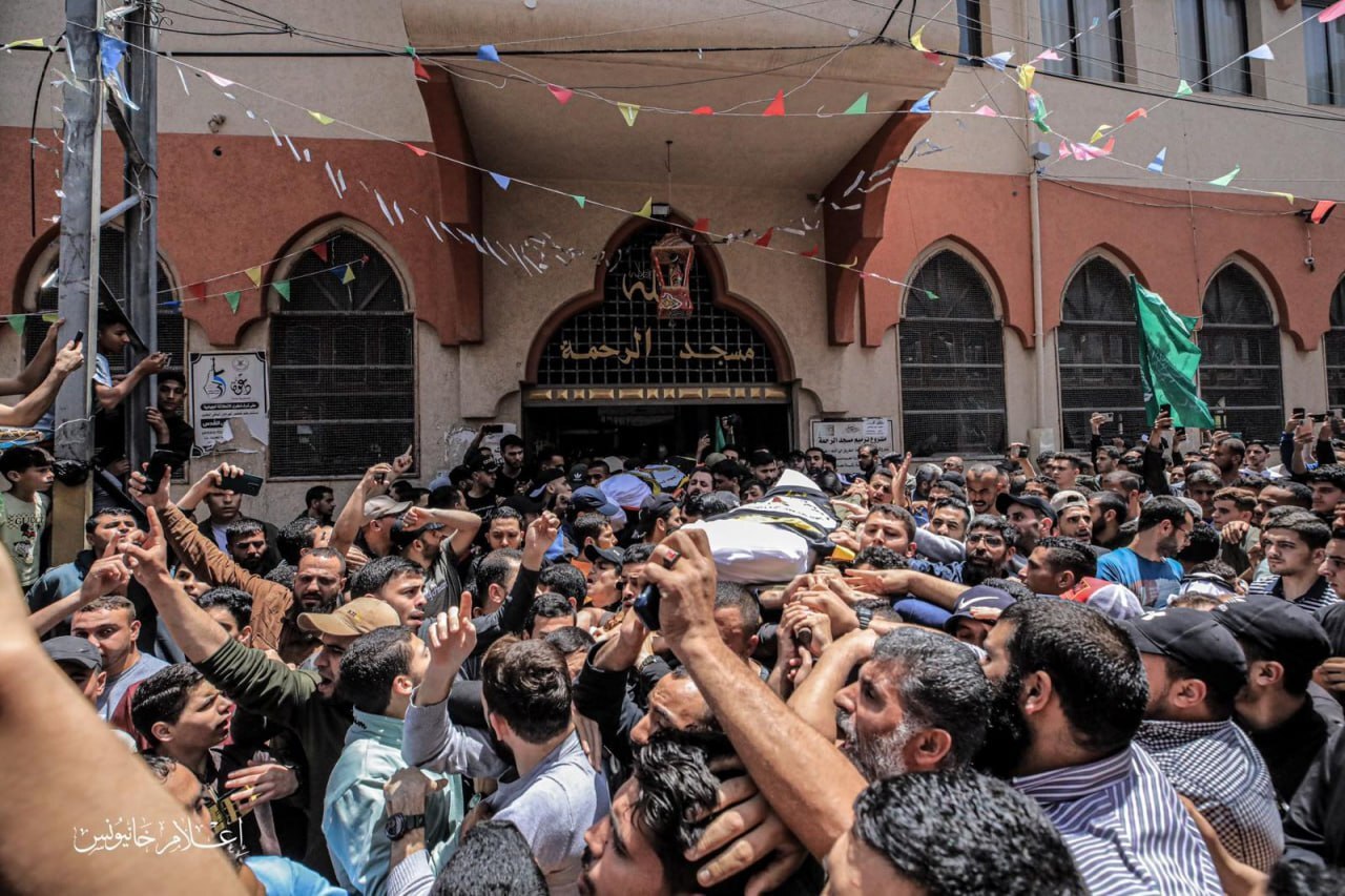 تشییع پیکر علی غالی