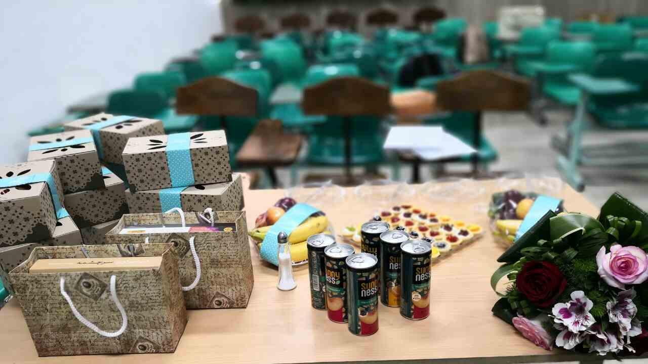 مهمانی میلیونی در دانشگاه؛ جلسه دفاعه یا پذیرایی؟