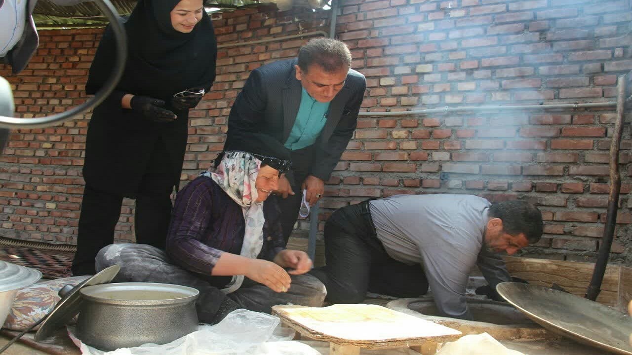 ضرغامی نانوا شد + عکس