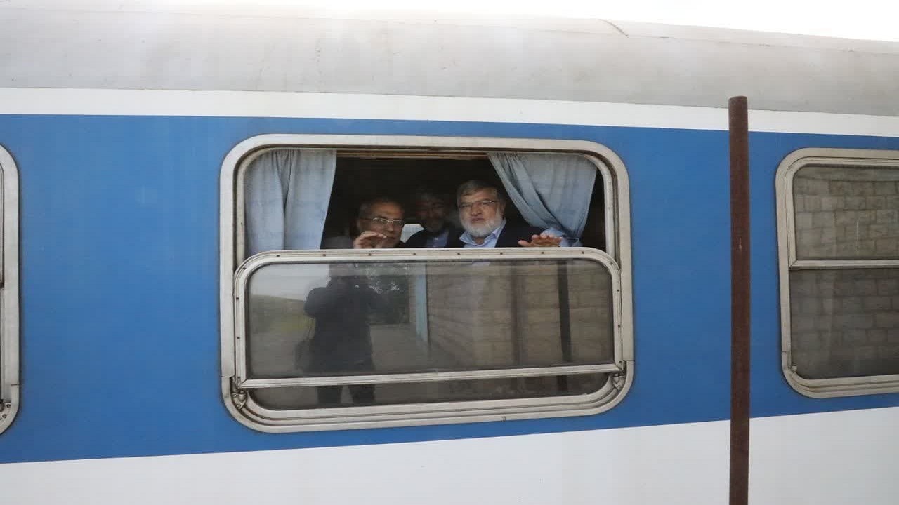 افزوده شدن  ۱۰ دستگاه واگن به ناوگان حمل و نقل ریلی آذربایجان غربی