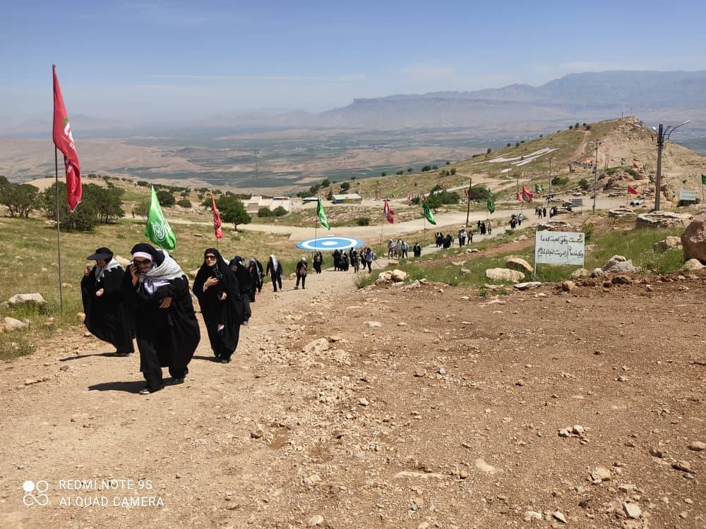 اعزام کاروان راهیان نور به مناطق جنگی