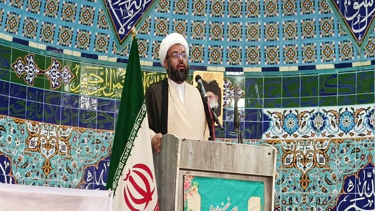 مسئولان از کشاورزان ریگانی حمایت کنند