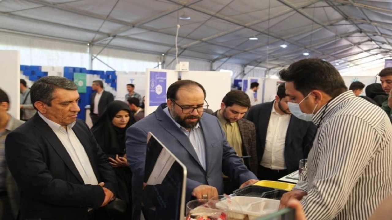 نقش بنیاد شهید و امور ایثارگران در توانمندسازی ایثارگران افزایش می‌یابد