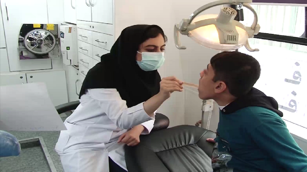 ویزیت رایگان دندانپزشکی در مدارس استثنایی مراغه
