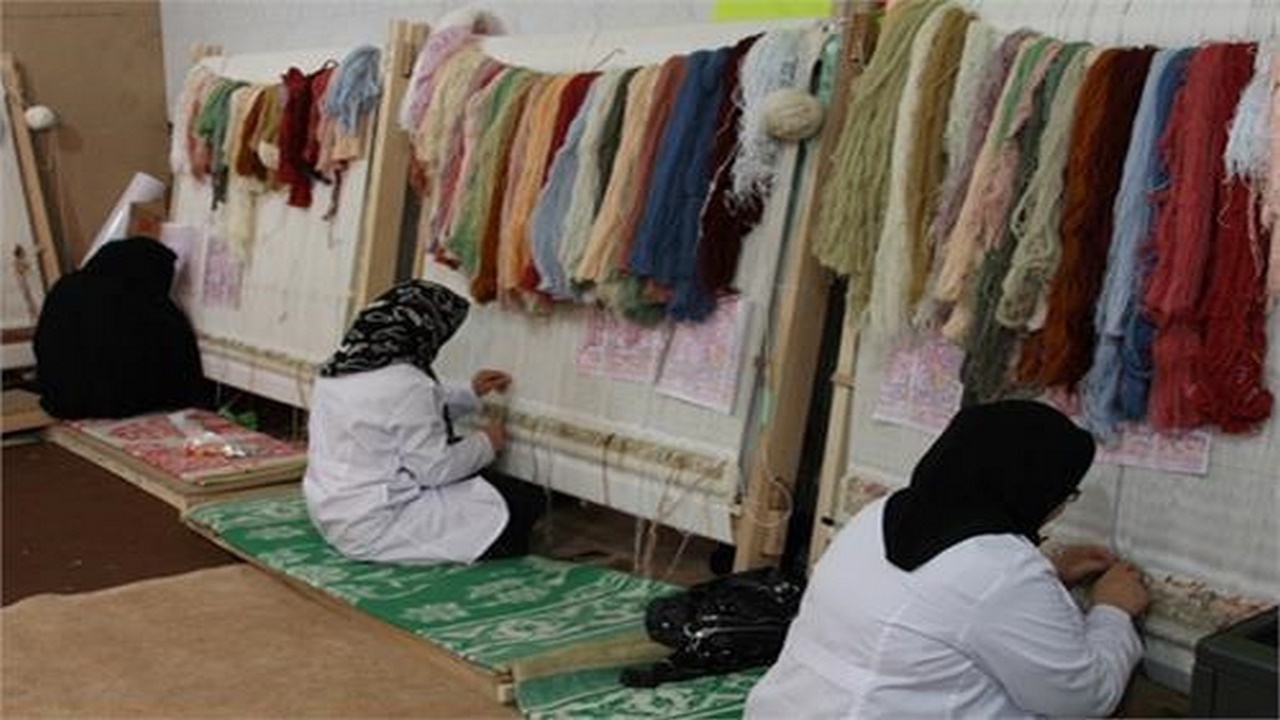 ۶۰ گروه همیار دختران و زنان سرپرست خانوار در ایلام فعالیت می‌کنند