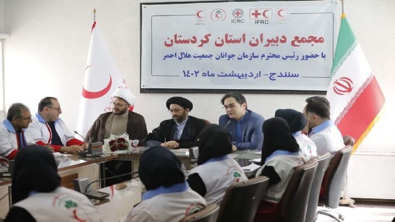 دبیر خانه ملی کارآفرینی باشگاه هلال احمر در کردستان آغاز به کار کرد