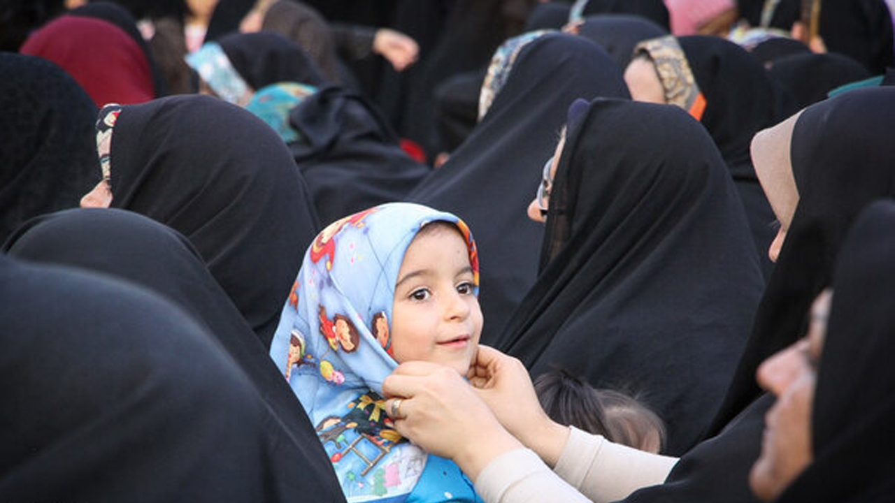 حجاب از مسائل جذاب برای زنان غربی در گرایش به اسلام است