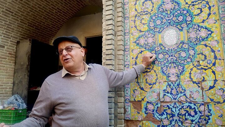 شریعتمداری