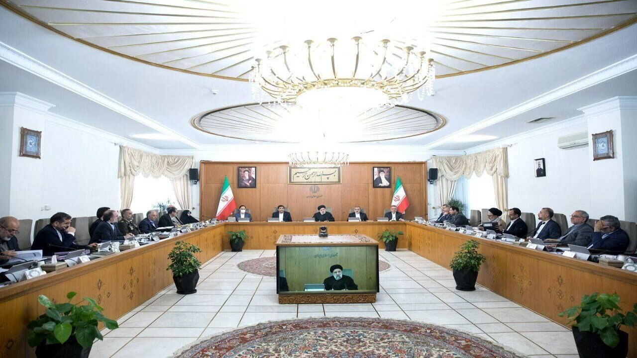 دستور ویژه رئیس جمهور ایران برای پیگیری حقابه هیرمند + فیلم