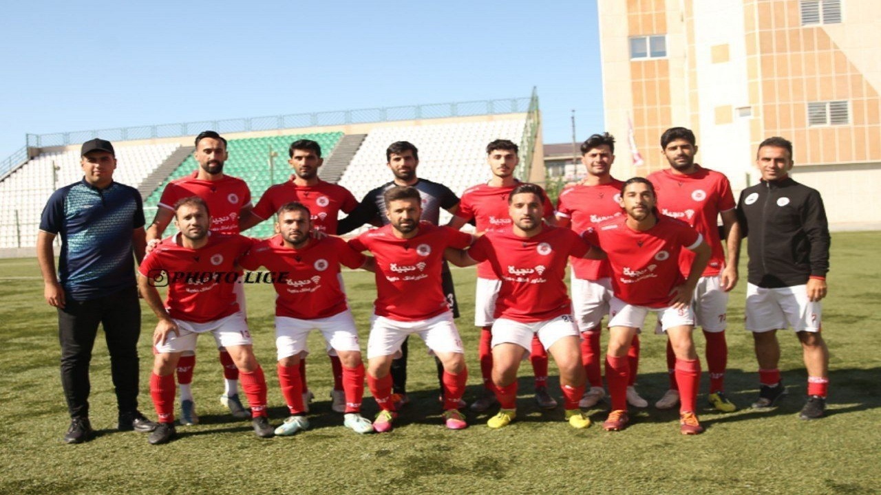 توقف صدرنشین لیگ برتر فوتبال در محمودآباد