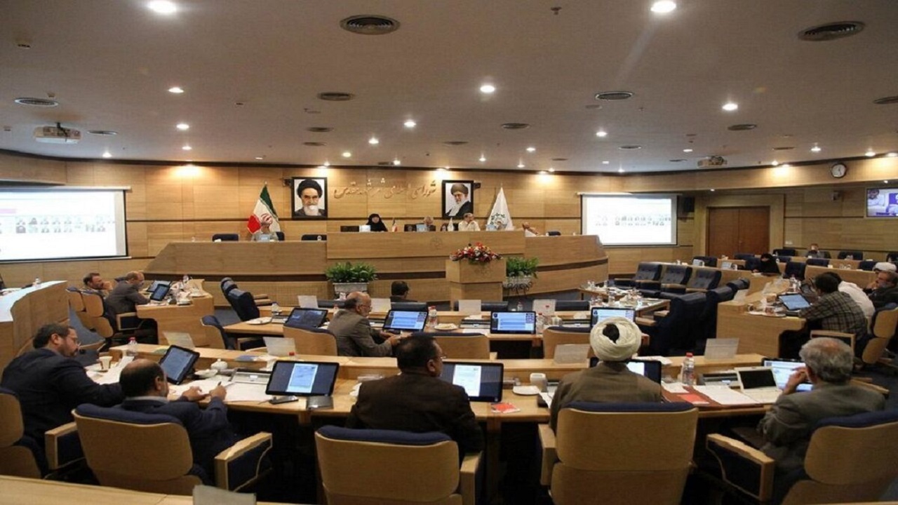 دومین عضو شورای اسلامی شهر مشهد با دستور دادستان تعلیق شد